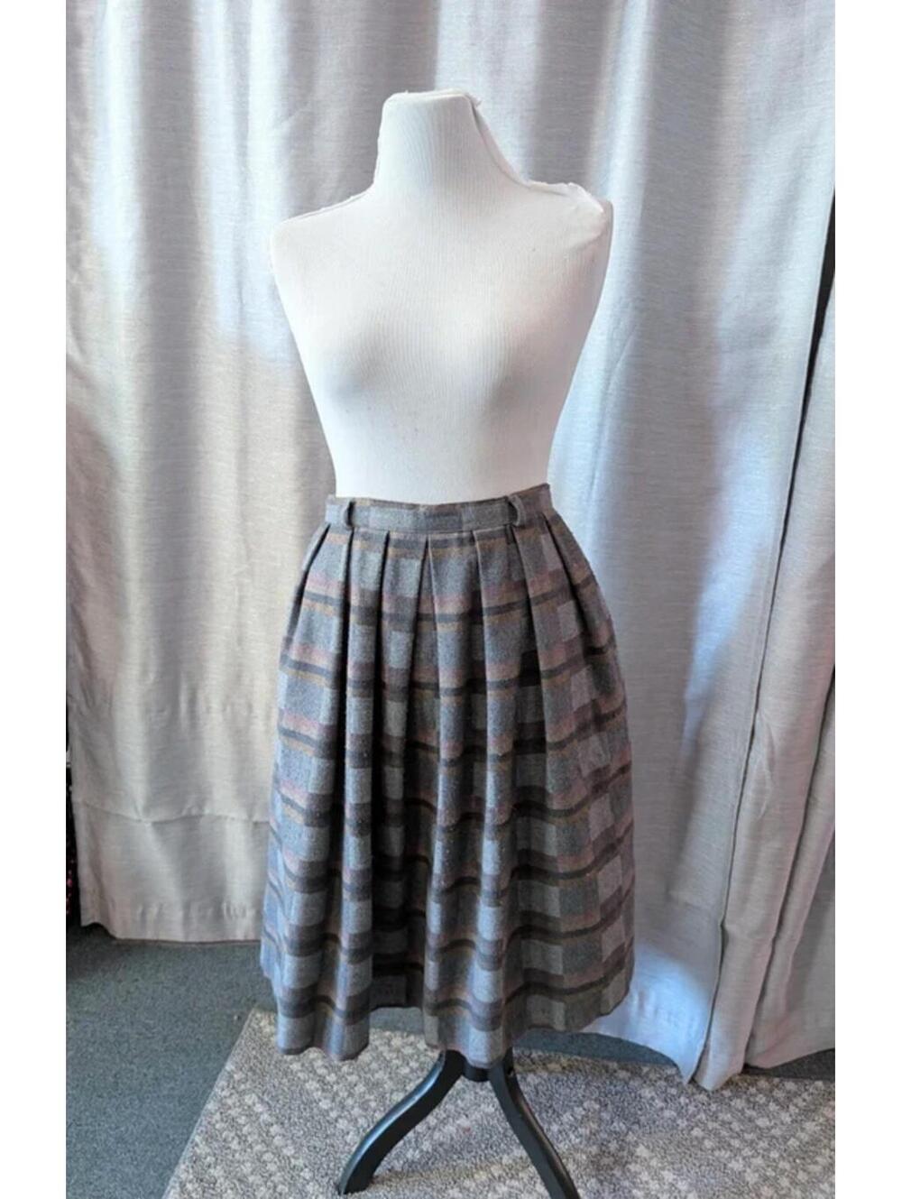 Vintage 70s Pleated Plaid Wool Blend Midi Skirt M